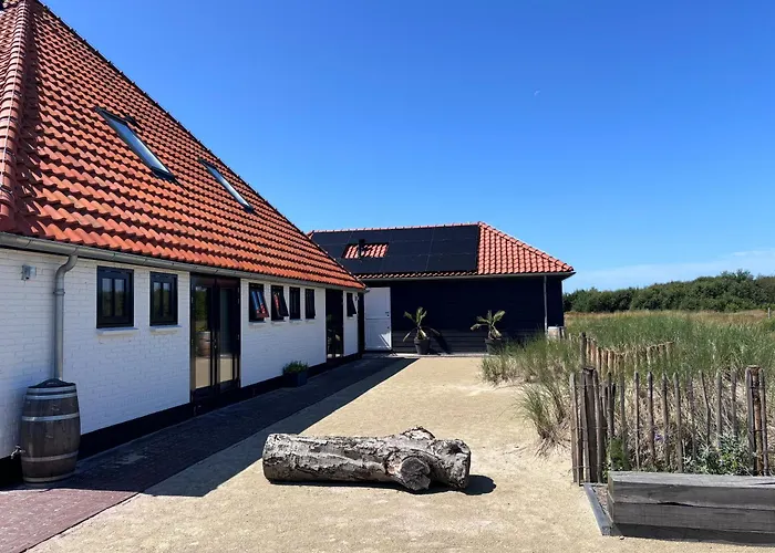 In De Duinen 게스트하우스 3*